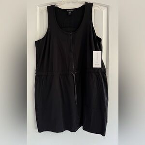 Athleta Expedition Dress in Black